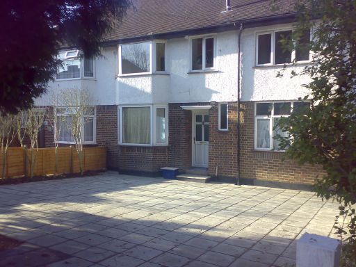 2 bed flat